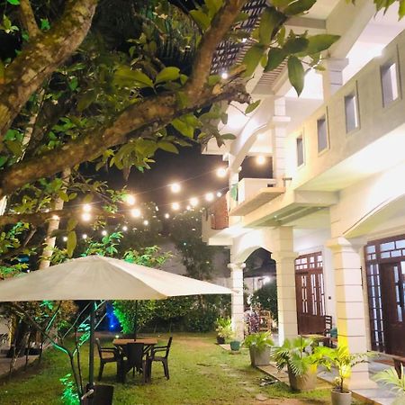 Plantation Surf Inn & Restaurant - Midigama East Dış mekan fotoğraf