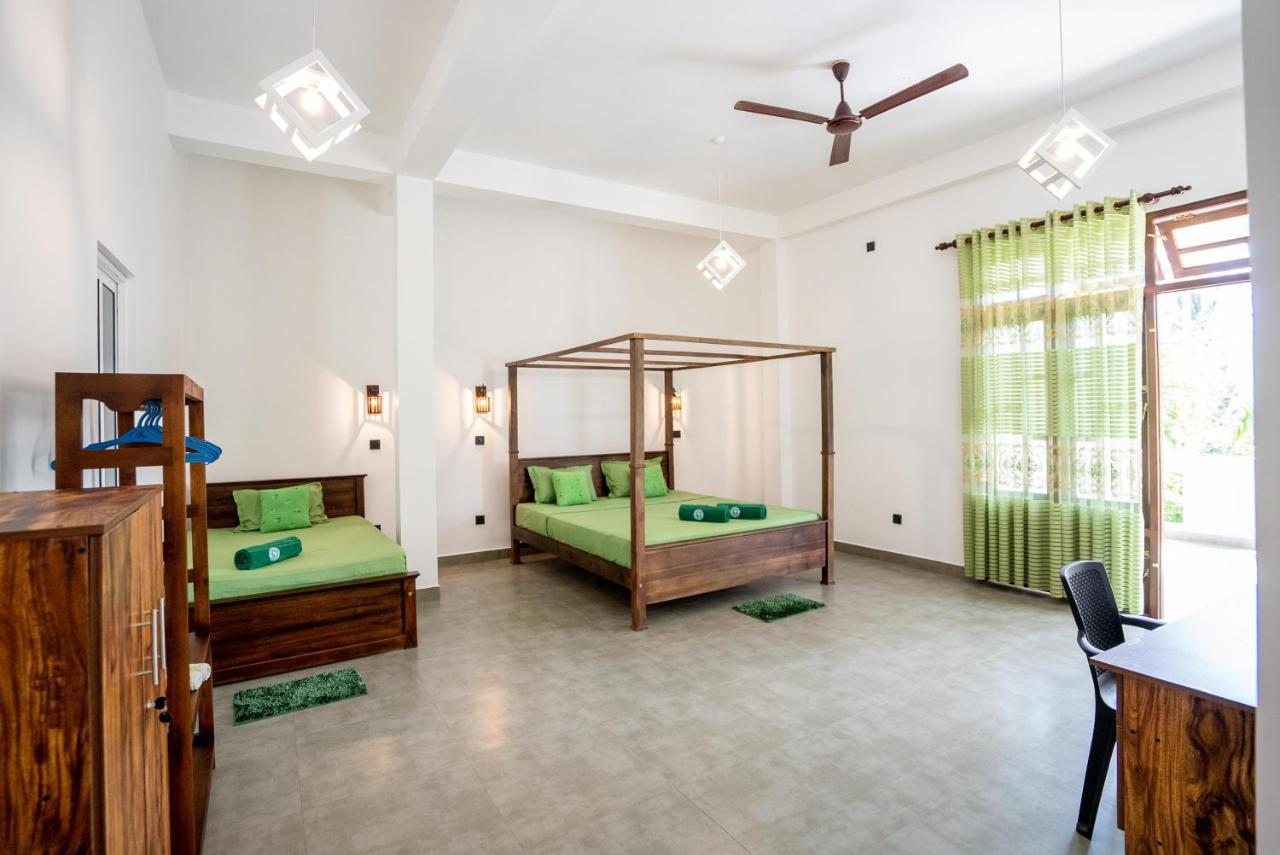 Plantation Surf Inn & Restaurant - Midigama East Dış mekan fotoğraf